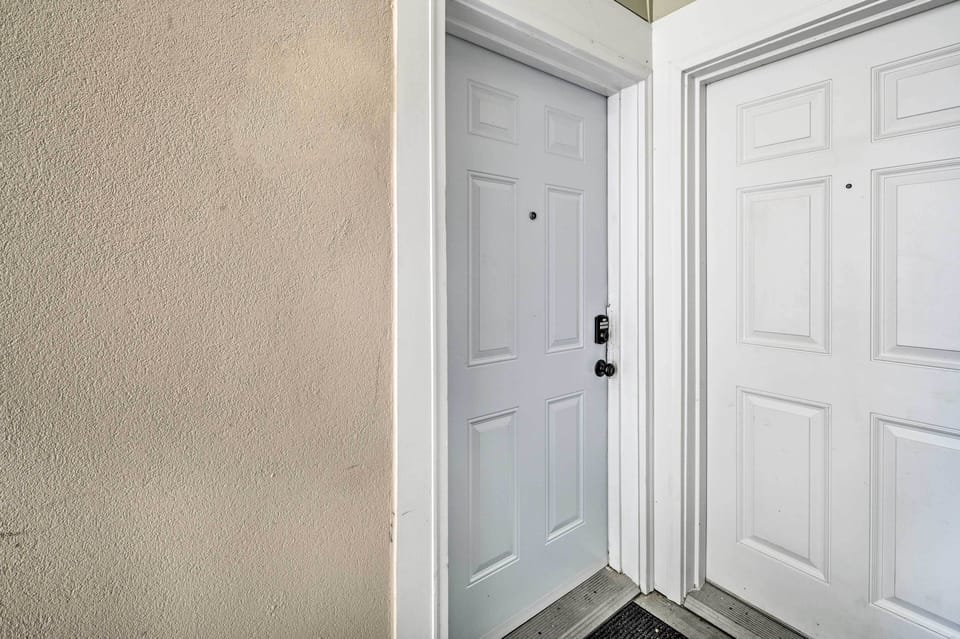 Building Exterior | Step-Free Entry