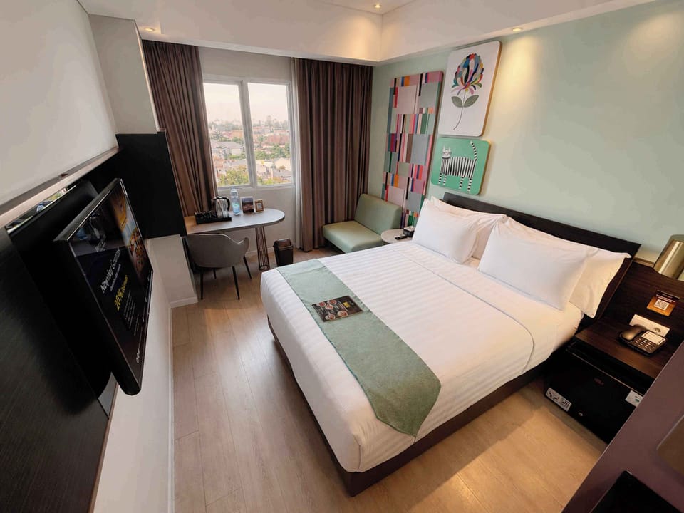 Superior Room | In-room safe, desk, laptop workspace, soundproofing