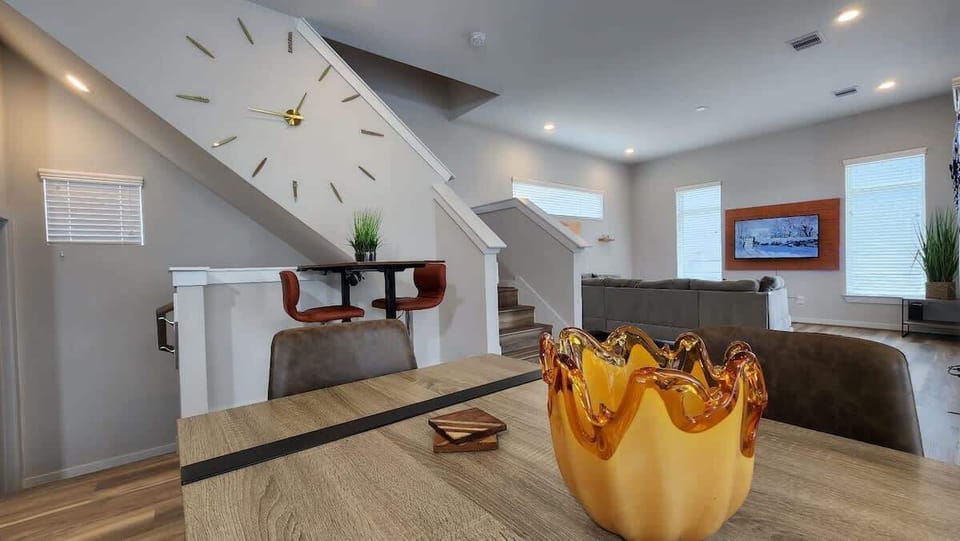 This spacious and clean-living area is perfect for you and your guest to congregate. The open concept space gives you sight from the kitchen to the living room. 