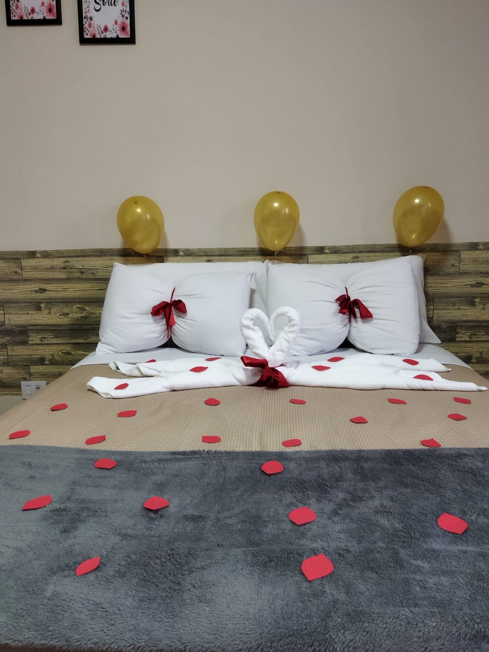 Standard Quadruple Room, Lake View | Free WiFi