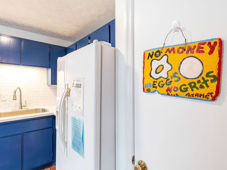 Condo, Multiple Beds, Kitchen, Pool View | Interior