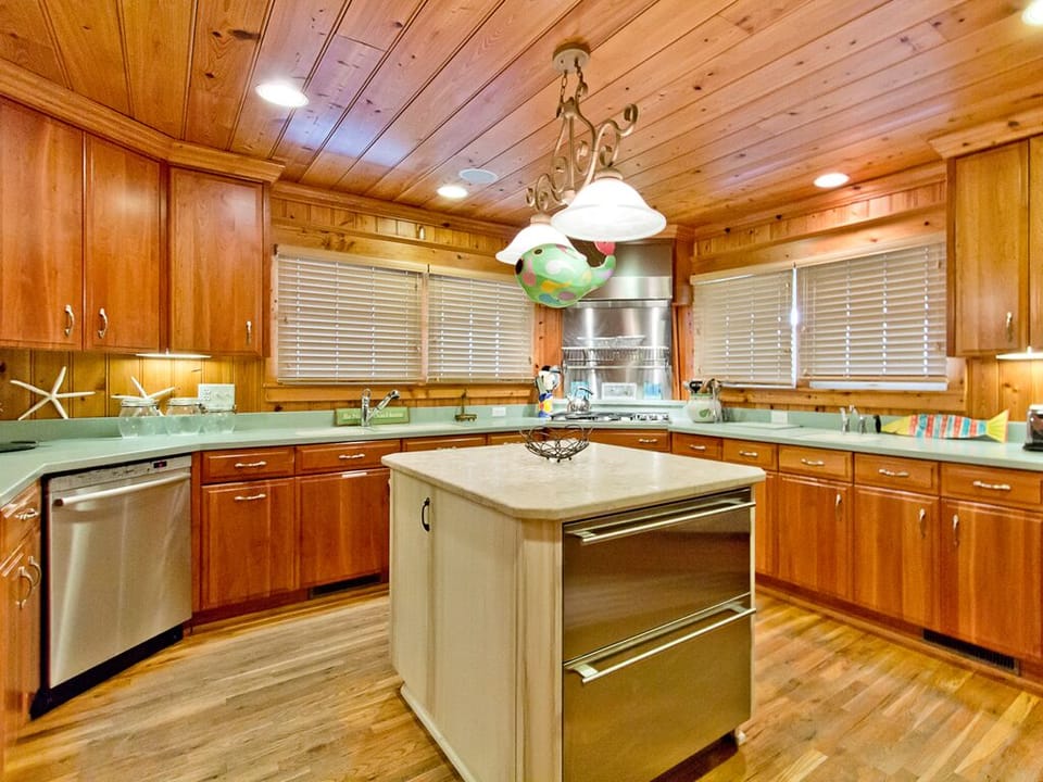 House, Multiple Beds, Kitchen, Ocean View | Private kitchen | Fridge, microwave, oven, stovetop