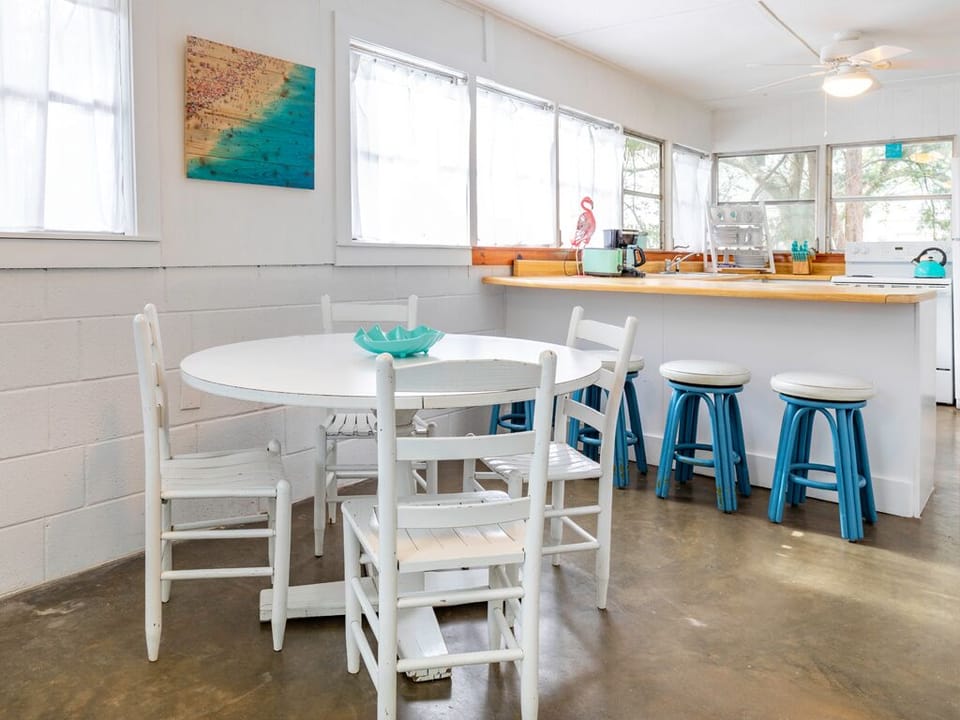 House, Multiple Beds, Kitchen, Garden View | Dining