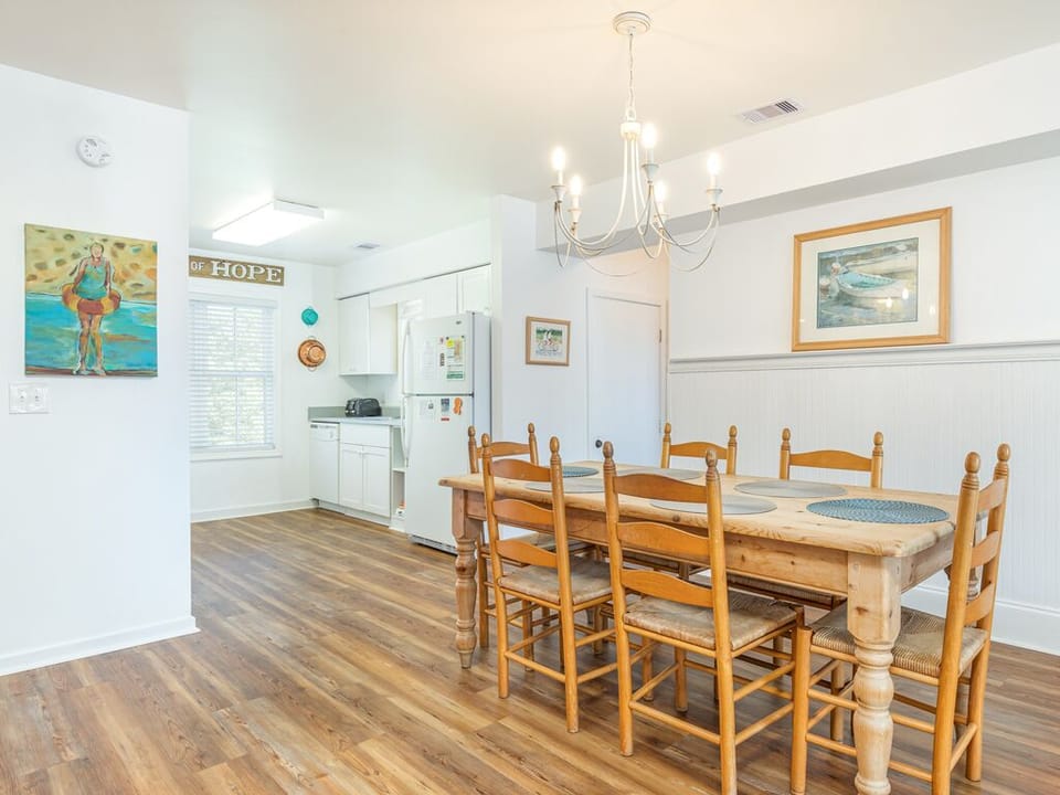 House, Multiple Beds, Kitchen, Beach View | Dining