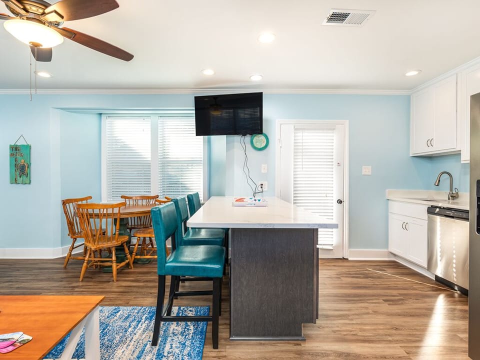 House, Multiple Beds, Kitchen, Beach View | Private kitchen | Fridge, microwave, oven, stovetop