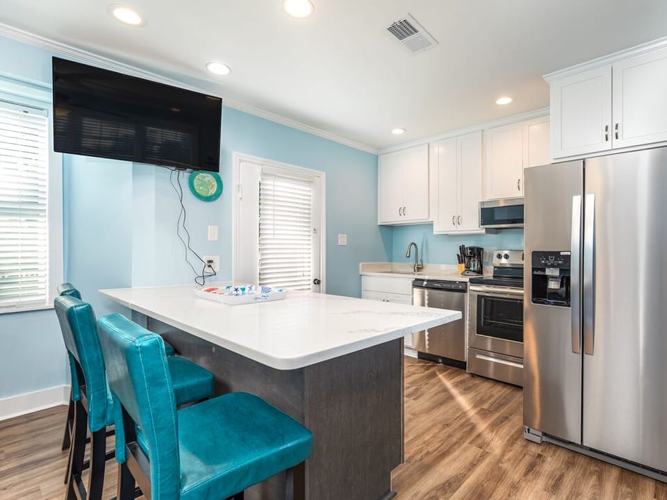 House, Multiple Beds, Kitchen, Beach View | Private kitchen | Fridge, microwave, oven, stovetop