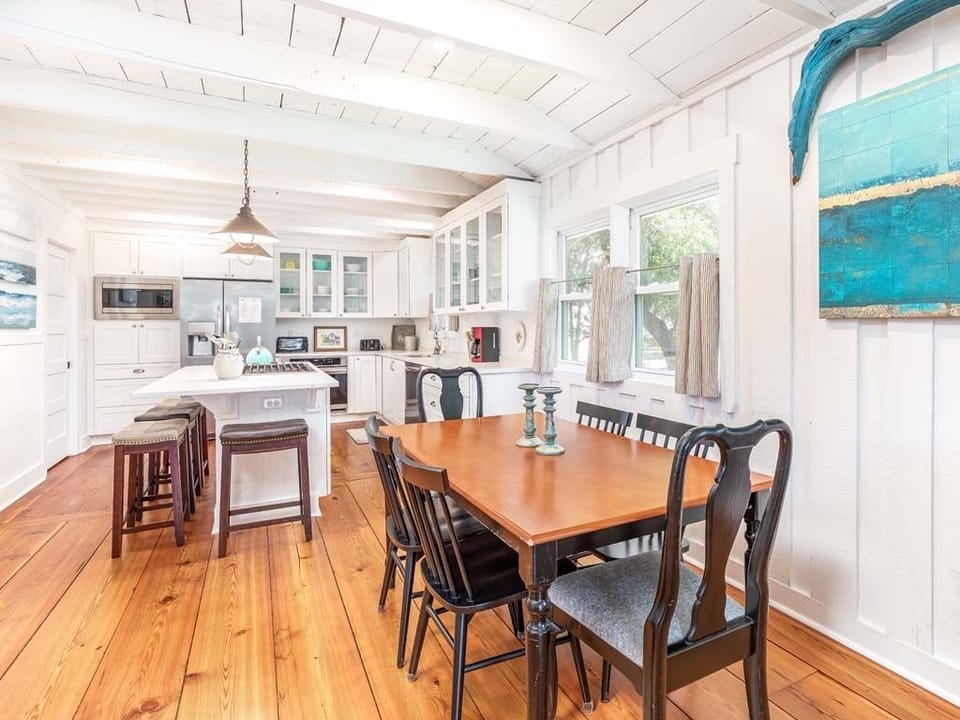 House, Multiple Beds, Kitchen, Garden View | Dining