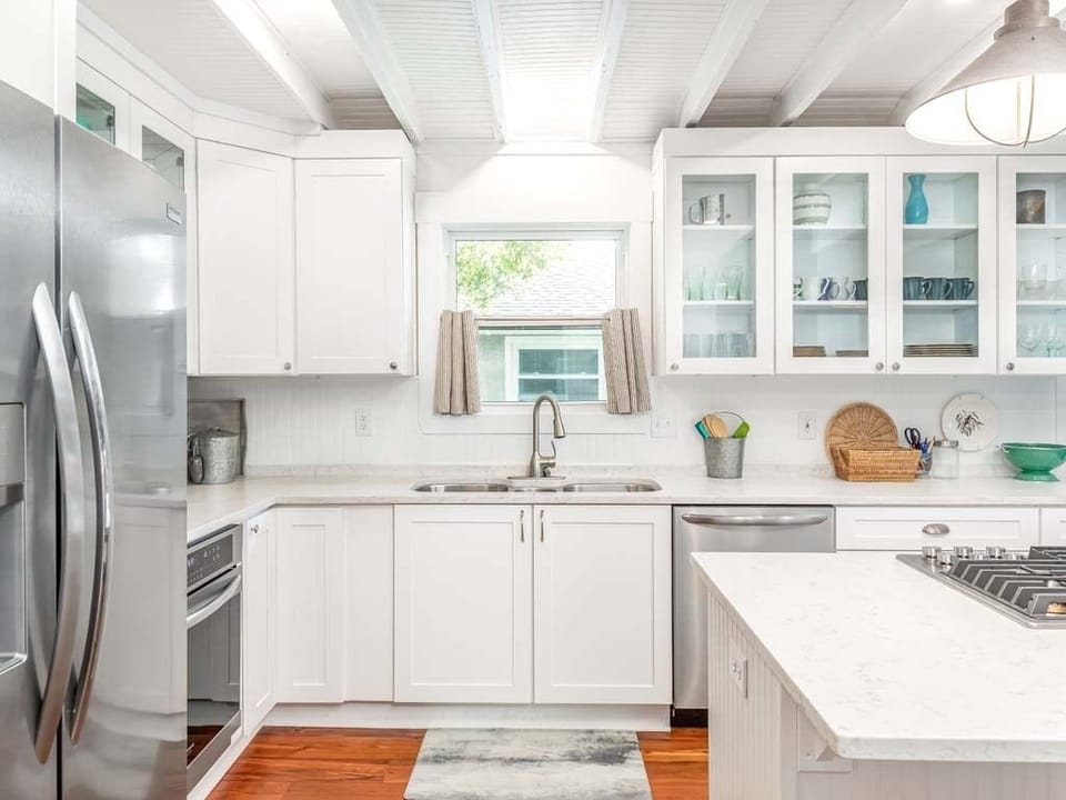 House, Multiple Beds, Kitchen, Garden View | Private kitchen | Fridge, microwave, oven, stovetop