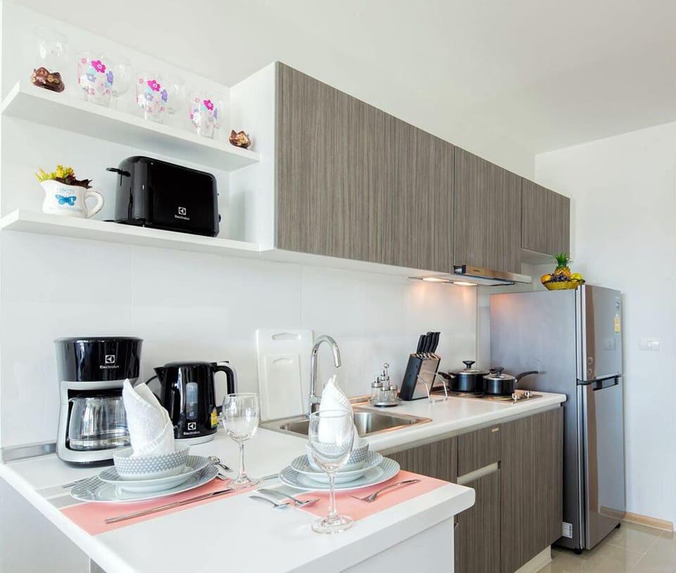 Apartment, 1 Bedroom, Smoking, Balcony | Interior