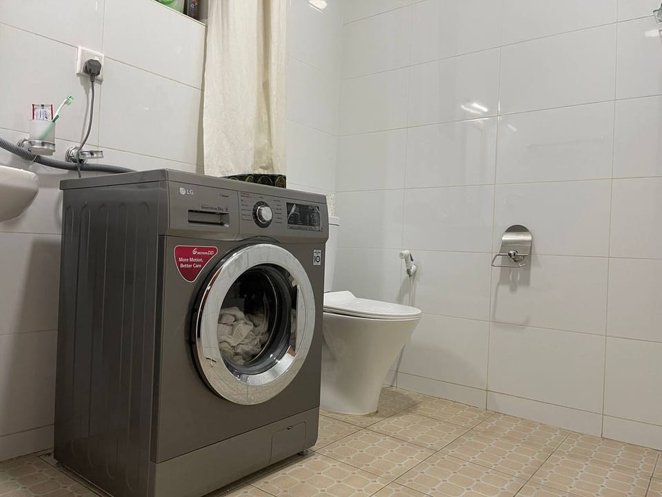 Shared Dormitory, 1 Bedroom, Balcony, Garden View | Bathroom