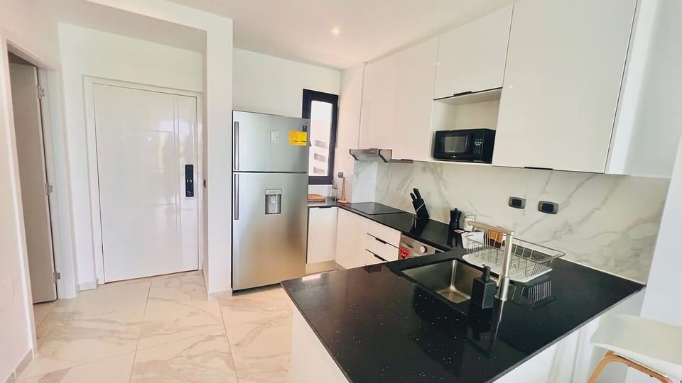 Apartment, 2 Bedrooms, Accessible, Smoking | Interior