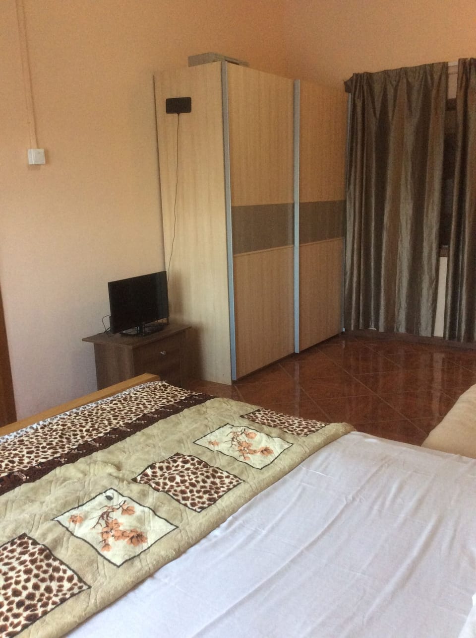 Room, 6 Bedrooms, Smoking, Balcony | 6 bedrooms