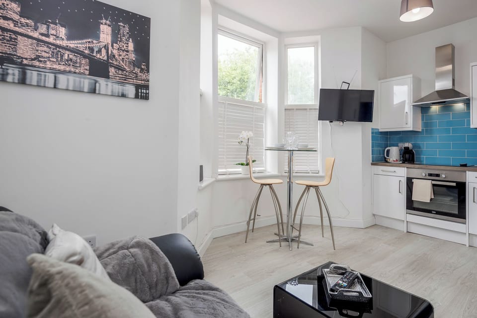 Apartment, 1 Bedroom | Living area | Books