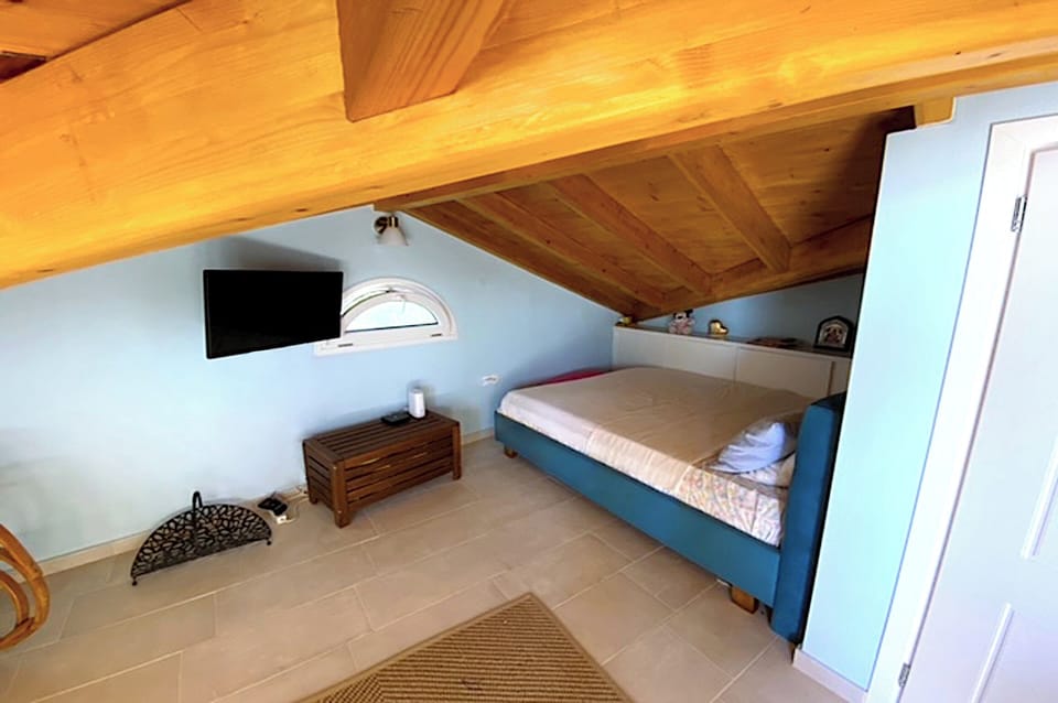 Apartment, 1 Bedroom, Smoking, Balcony | 2 bedrooms, iron/ironing board