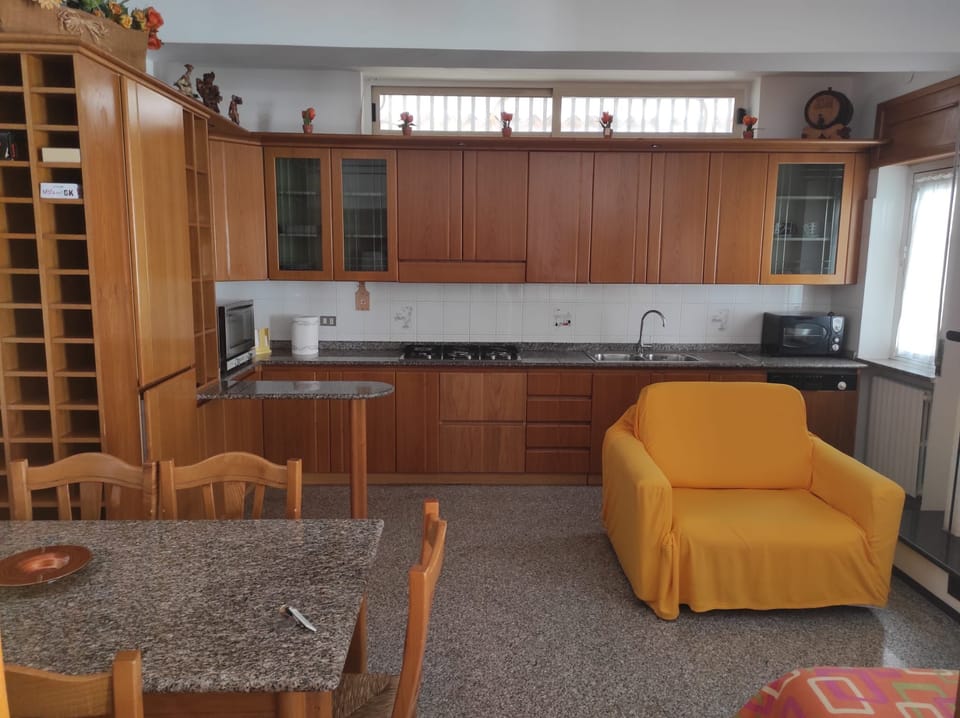 Apartment, 1 Bedroom, Smoking, Terrace | Interior