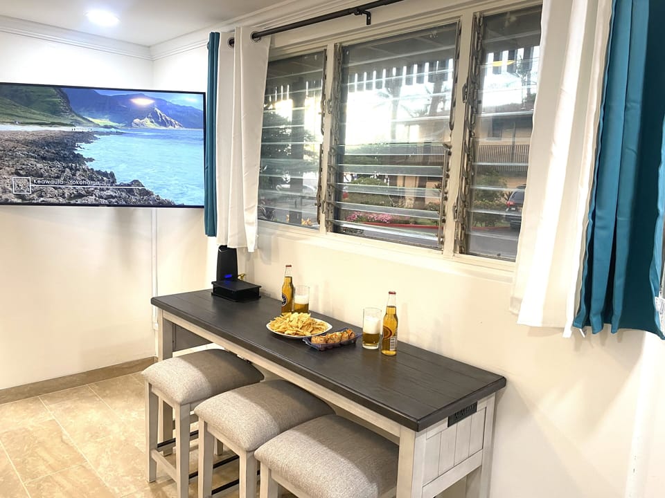 Ocean view from the living room (Samsung TV 55")