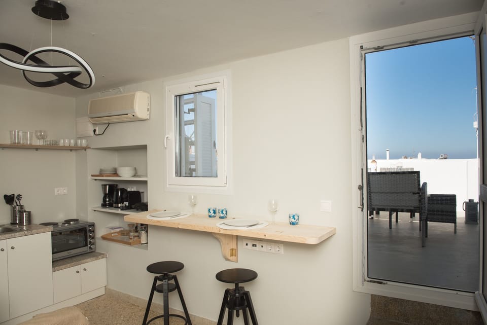 Apartment | Private kitchen | Fridge, oven, cookware/dishes/utensils