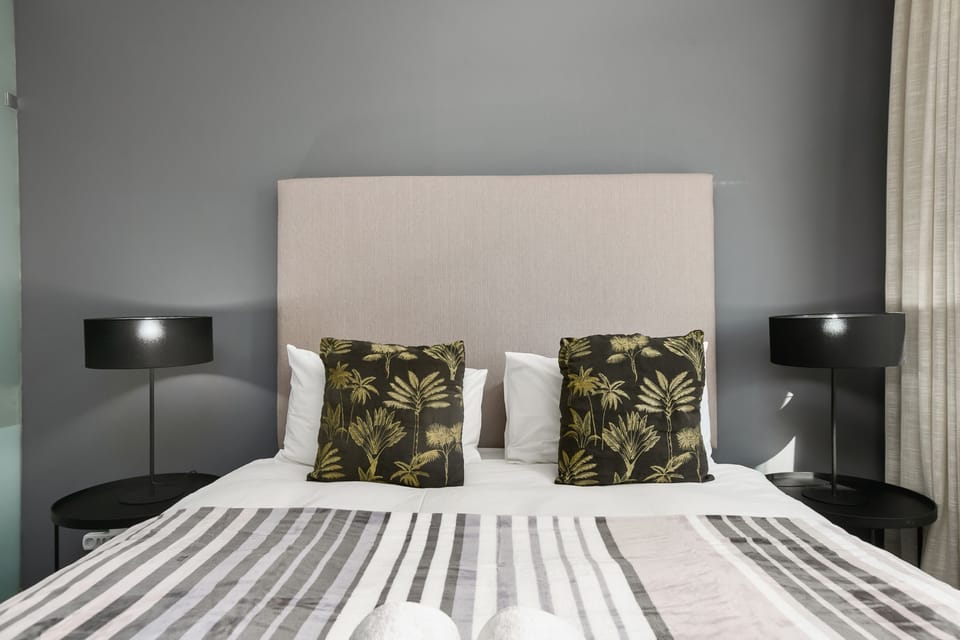 Business Apartment | 1 bedroom, premium bedding, in-room safe, laptop workspace