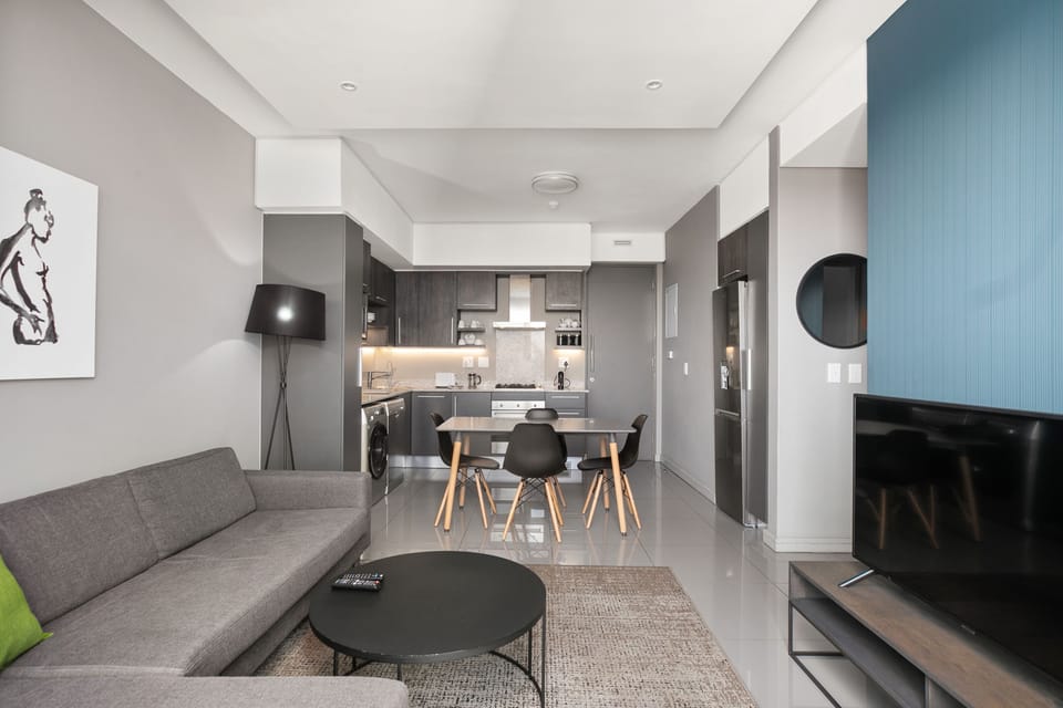 Classic Apartment | Living area | 32-inch flat-screen TV with cable channels, TV, Netflix