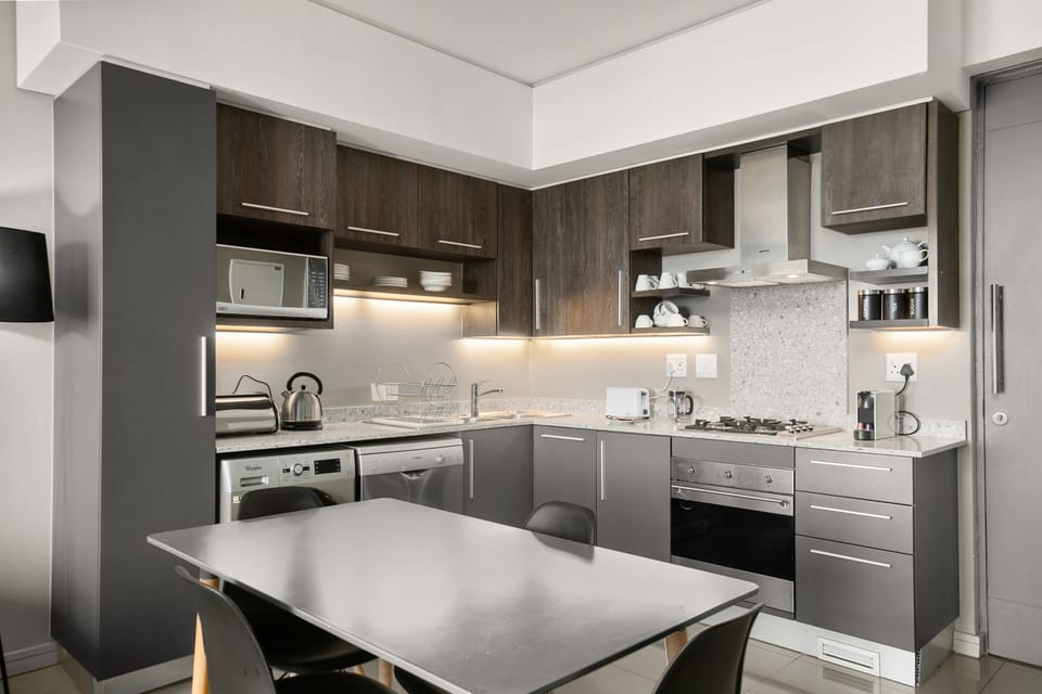 Classic Apartment | In-room dining