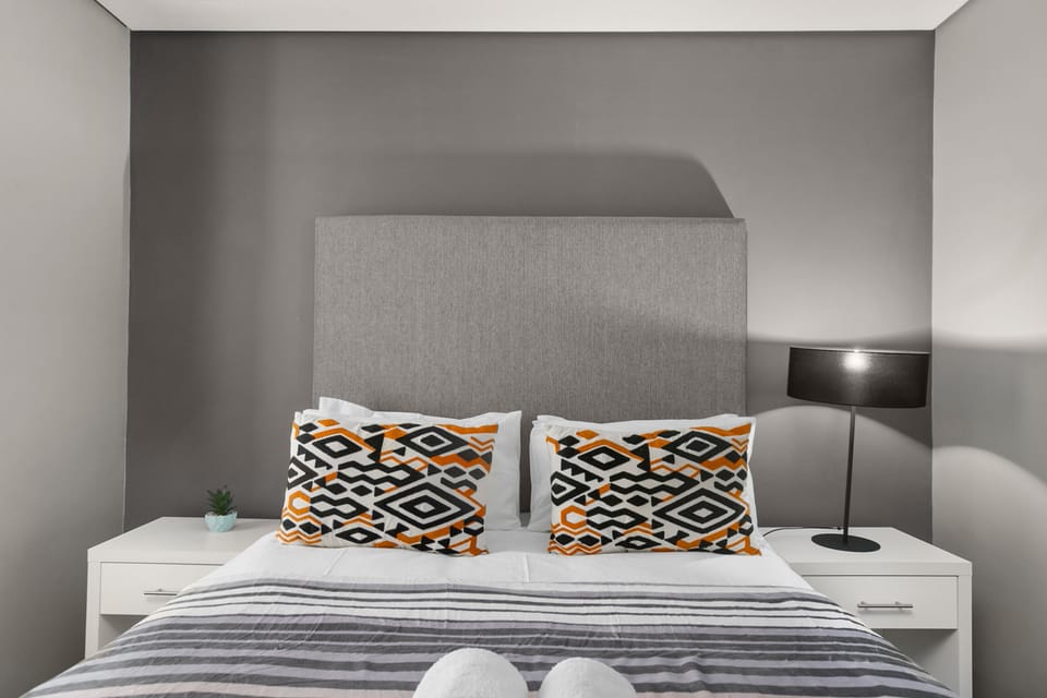 Classic Apartment | 2 bedrooms, in-room safe, laptop workspace, iron/ironing board