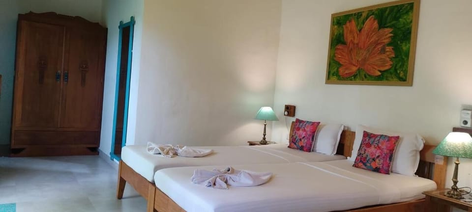 Minibar, in-room safe, individually decorated, individually furnished