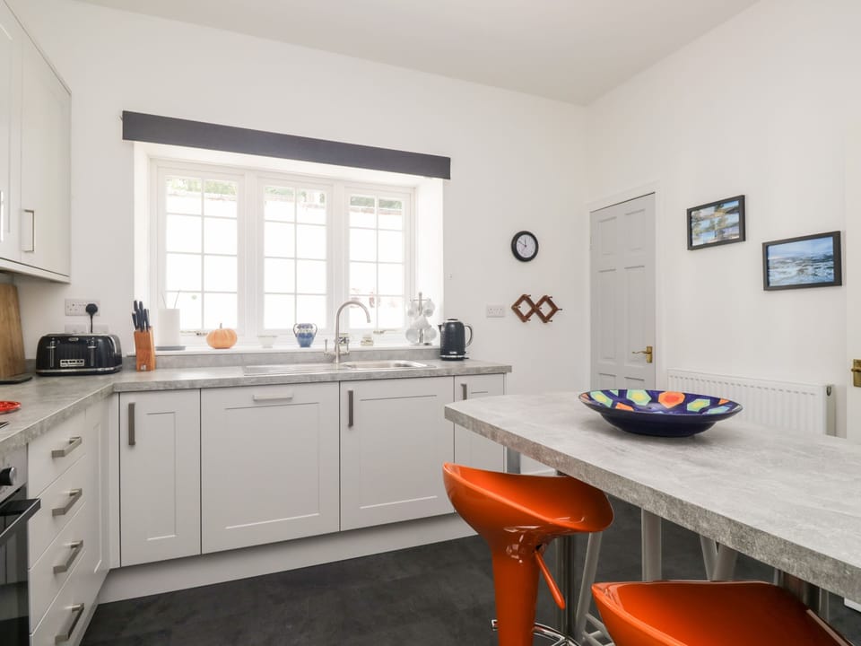 Fridge, dishwasher, electric kettle, toaster