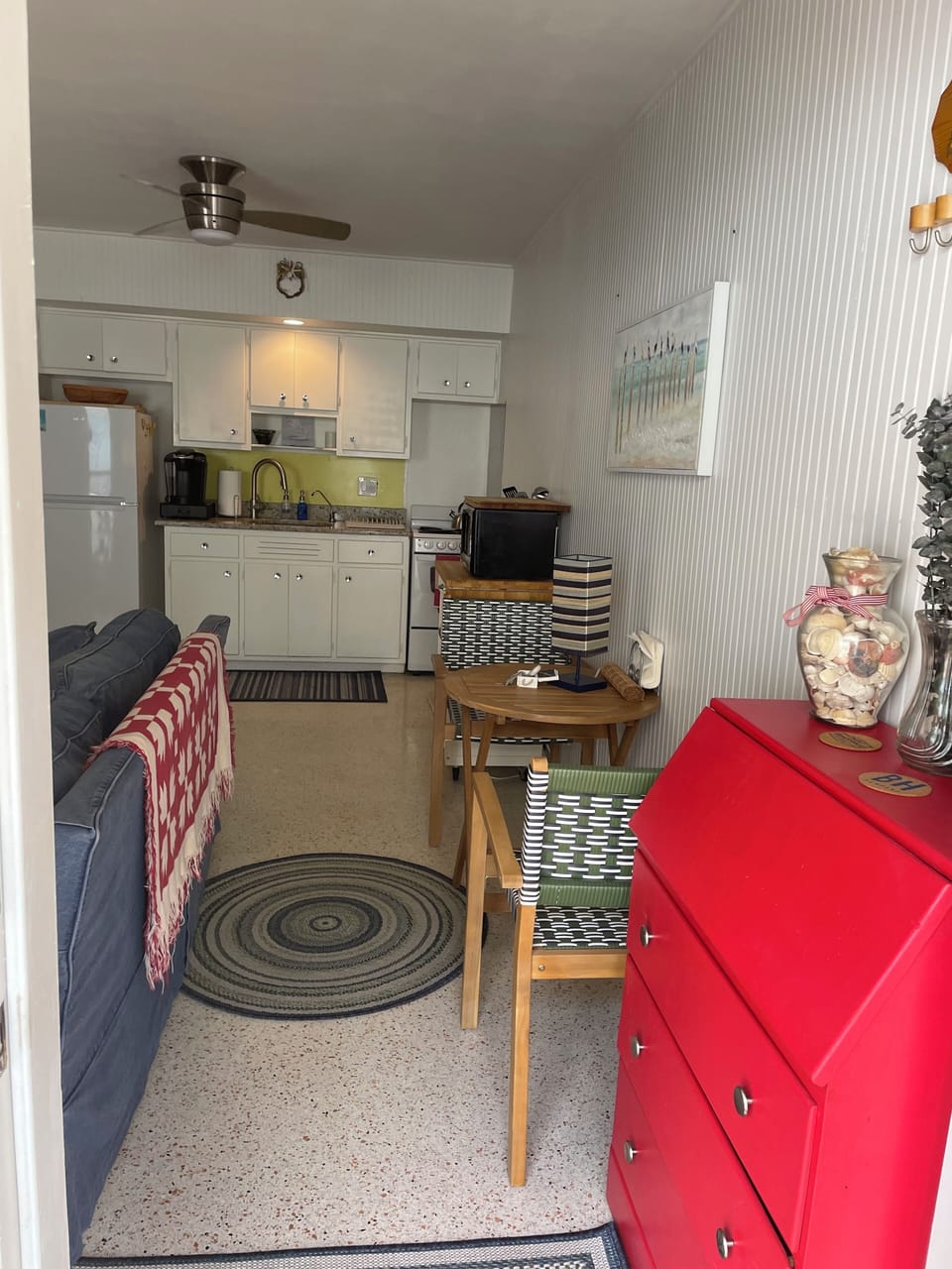 East entrance to unit 2 - eating area