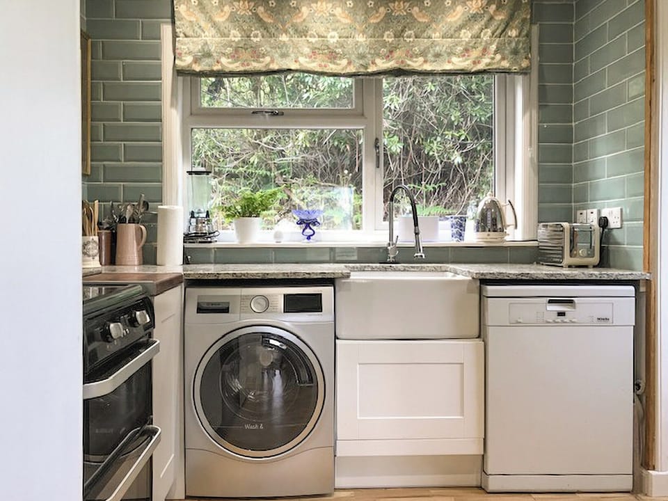 Kitchen | An t&rsquo;Abhall, Acharacle