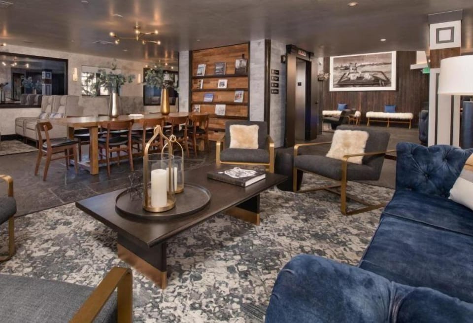 Studio (Vail Village Hotel Room with 2 Queens) | Exterior