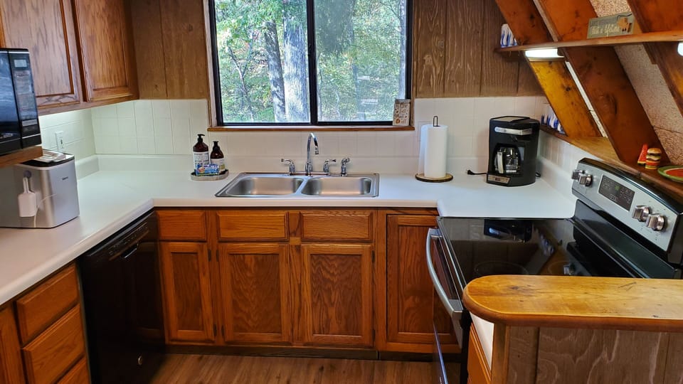 Fully stocked kitchen
