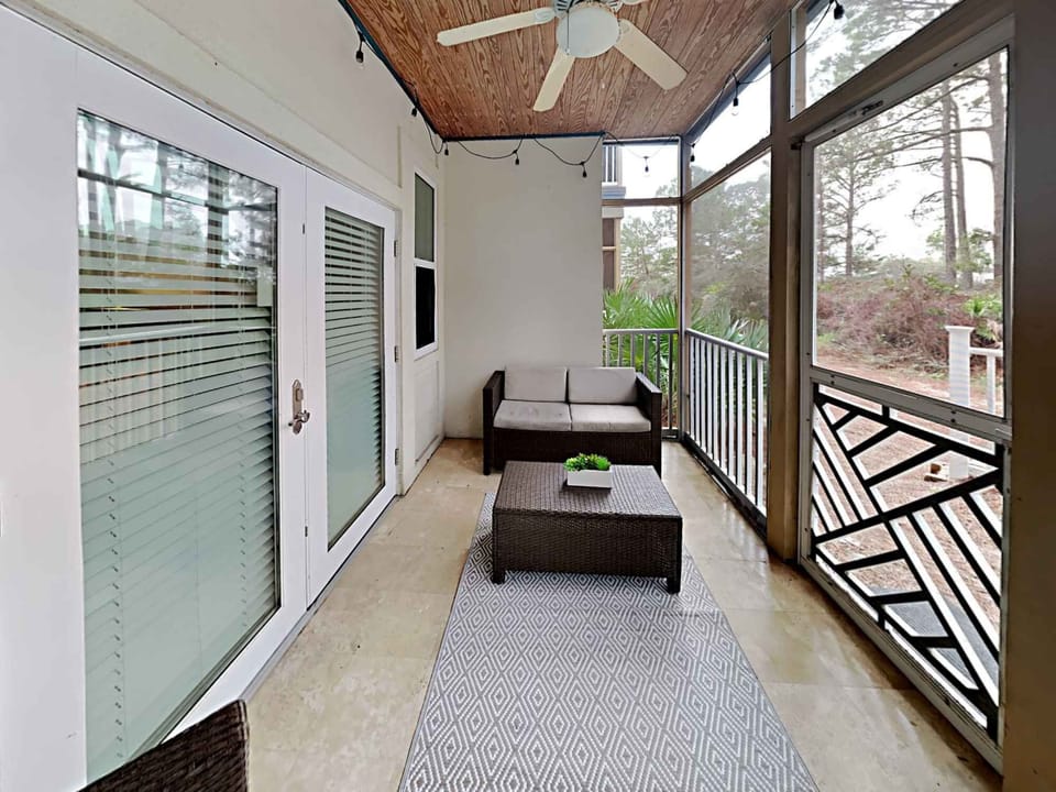 Screened Porch - Furnished