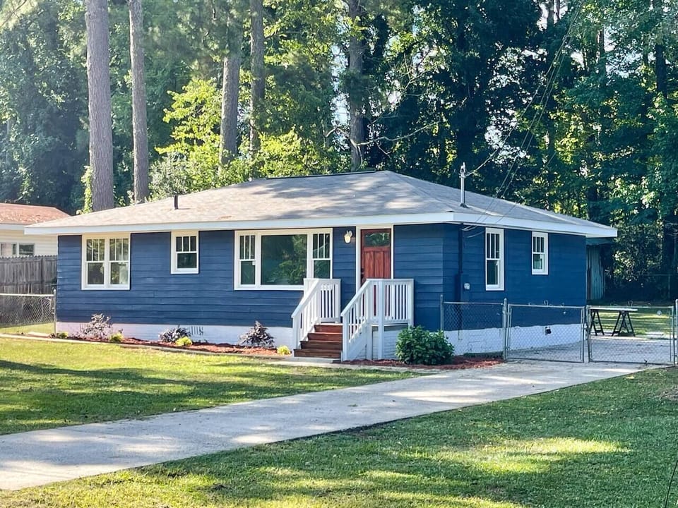 Welcome to The Blue Robin