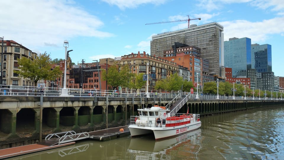 Casual Bilbao Gurea Bed and Breakfast in Bilbao