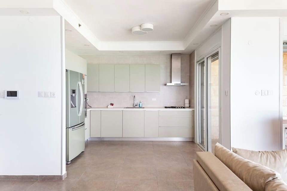Bright open layout exactly as shown in photos, spacious and thoughtfully designed.