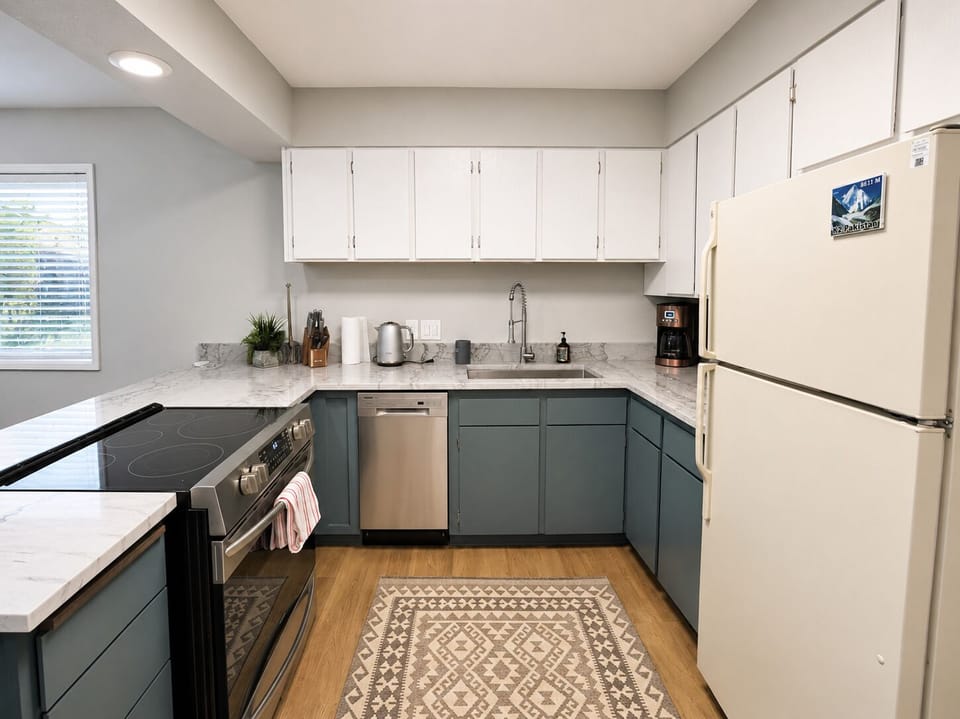 Fully Stocked Kitchen