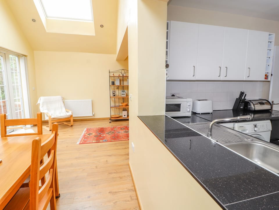 Fridge, electric kettle, toaster, cookware/dishes/utensils