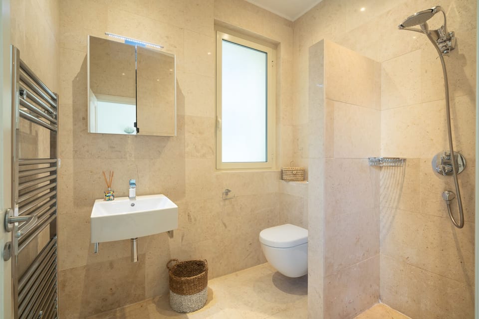 Exclusive Double Room | Bathroom | Shower, rainfall showerhead, hair dryer, bathrobes