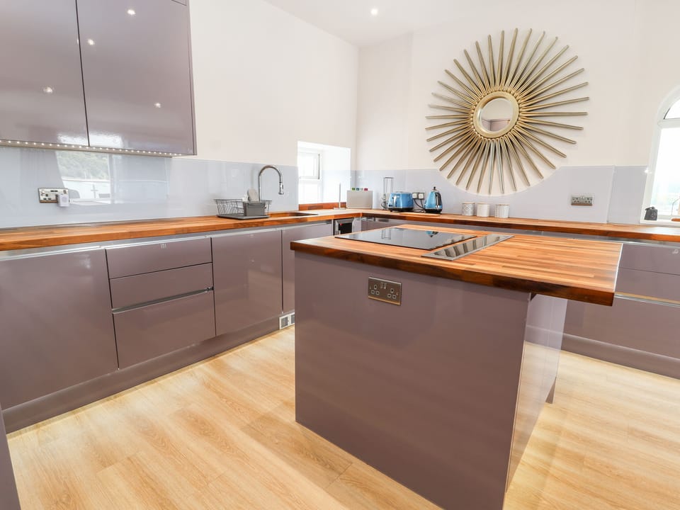 Fridge, dishwasher, electric kettle, toaster
