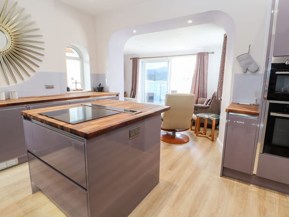 Fridge, dishwasher, electric kettle, toaster