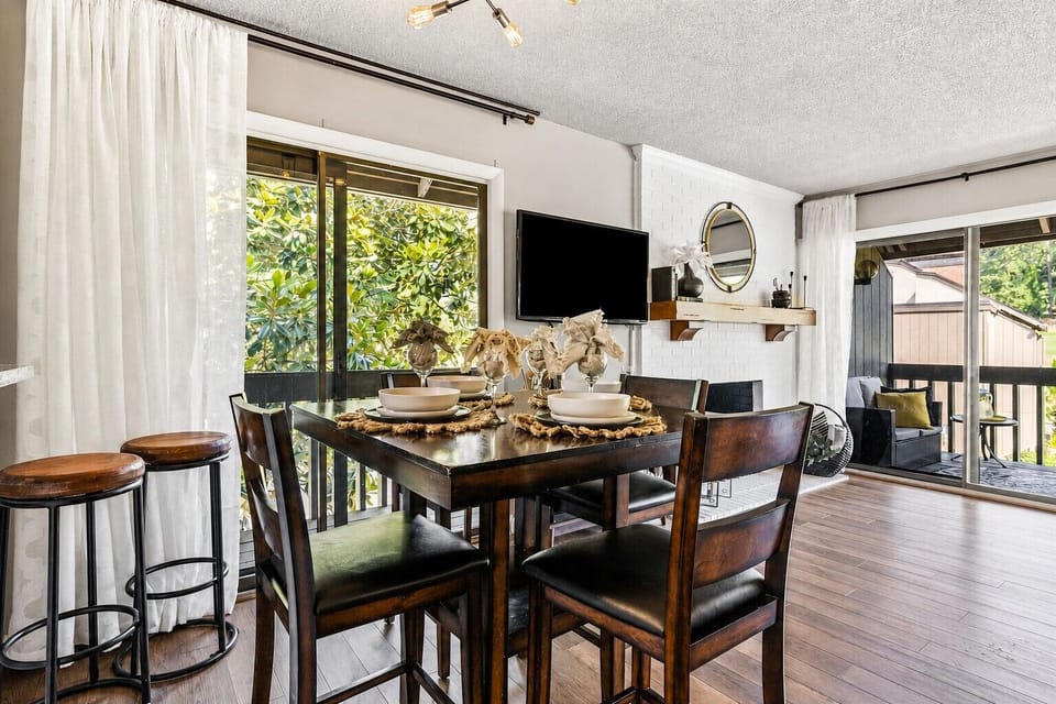 Dining Area Next to smaller of 2 Balconies