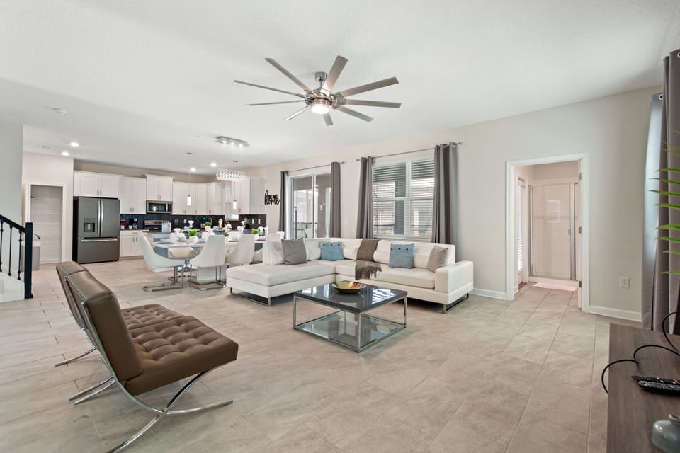 Upstairs Loft Area