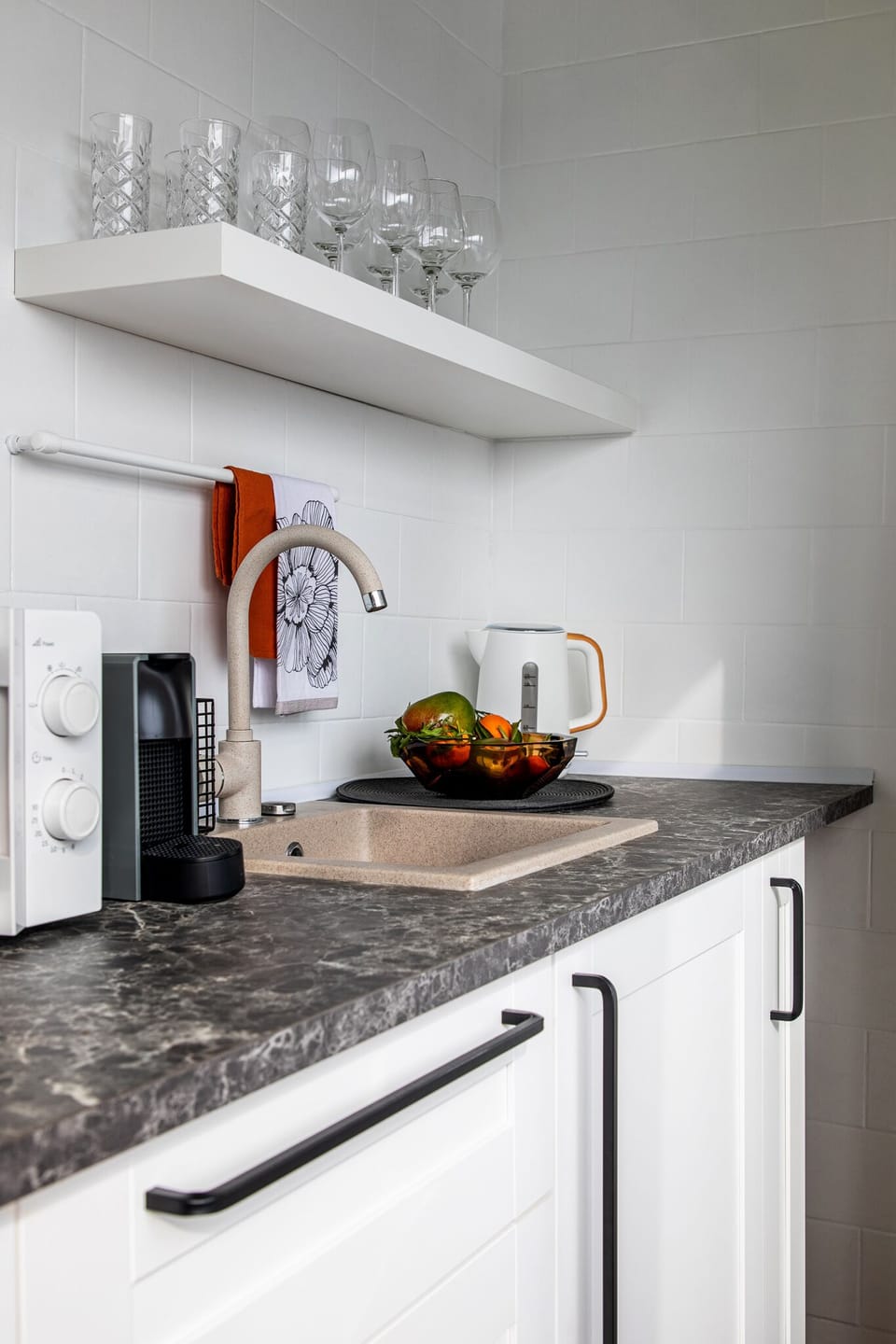 Apartment | Private kitchen | Full-size fridge, coffee/tea maker, electric kettle