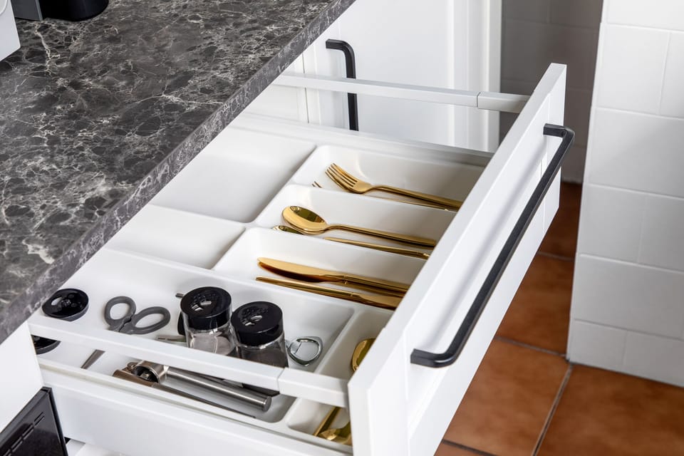 Apartment | Private kitchen | Full-size fridge, coffee/tea maker, electric kettle