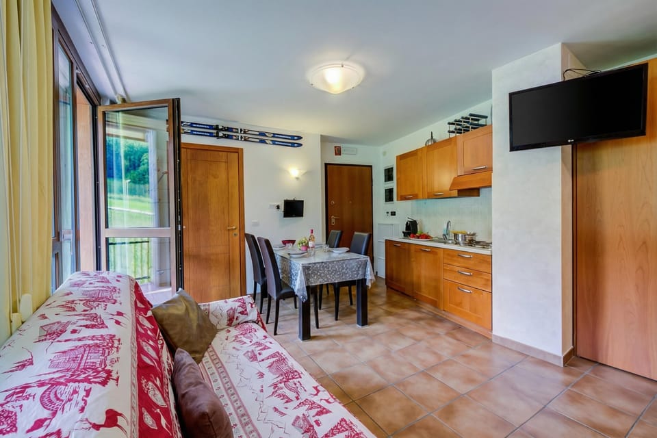 Living and dining room