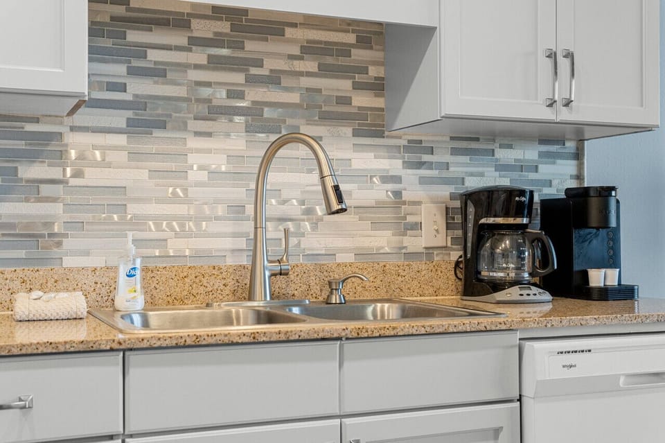 Well Equipped Kitchen!