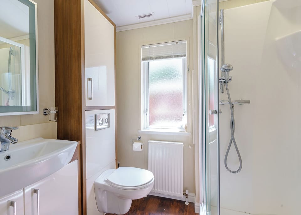 Shower, Bathroom, Toilet