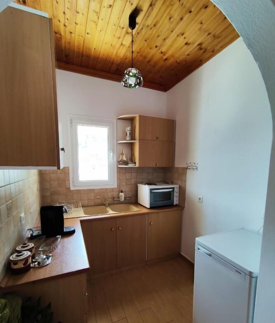 Apartment | Private kitchen | Cookware/dishes/utensils
