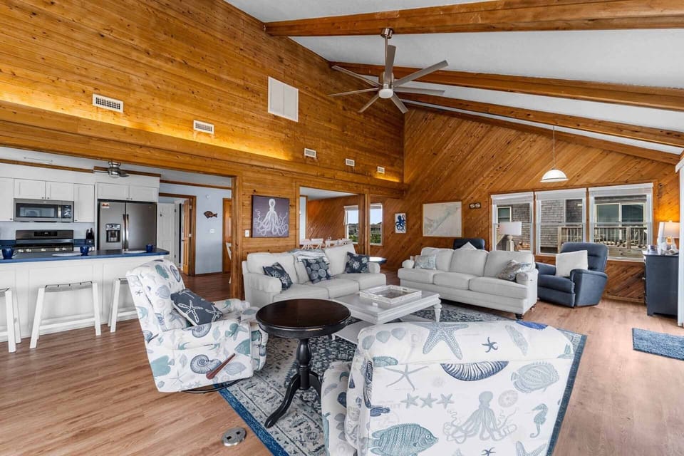 Surf-or-Sound-Realty-1046-Windhaven-Great-Room-4