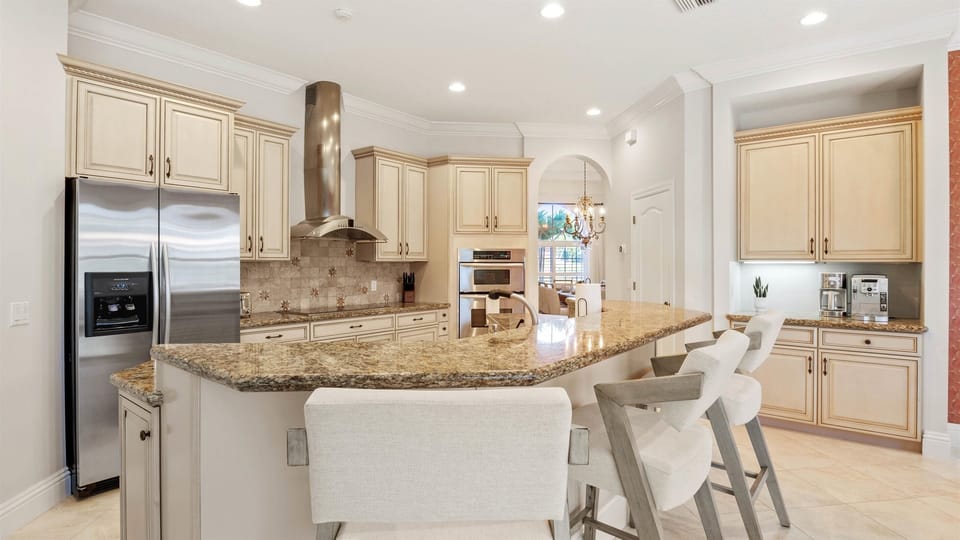 Welcome to our fully-equipped kitchen, a cook's dream!